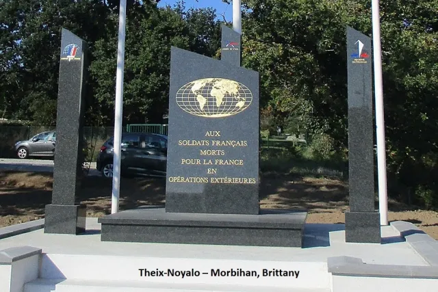 What is the first monument erected in honour of French soldiers who died while serving in external operations?
