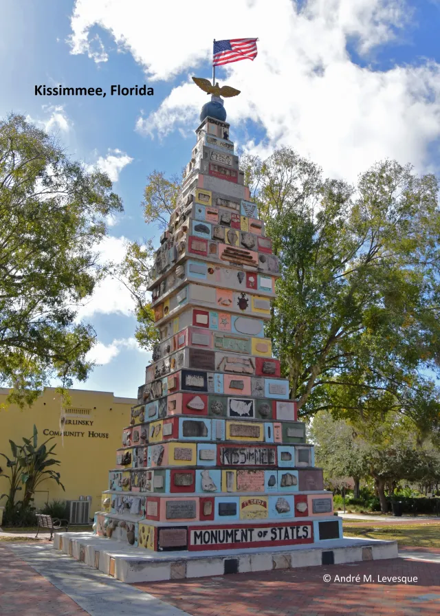 What American World War II symbol was promoted as "The World's Most Unique Monument"?